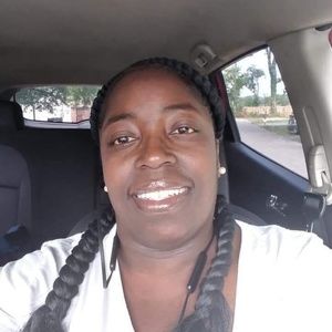 Meet your Posher, Regina